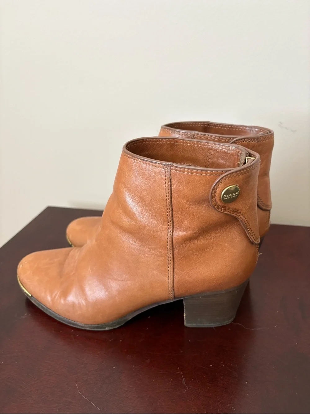 Coach Tan Leather Ankle Booties - Classic Women’s Waldorf ShoeIn Cinnamon Sz 8.5